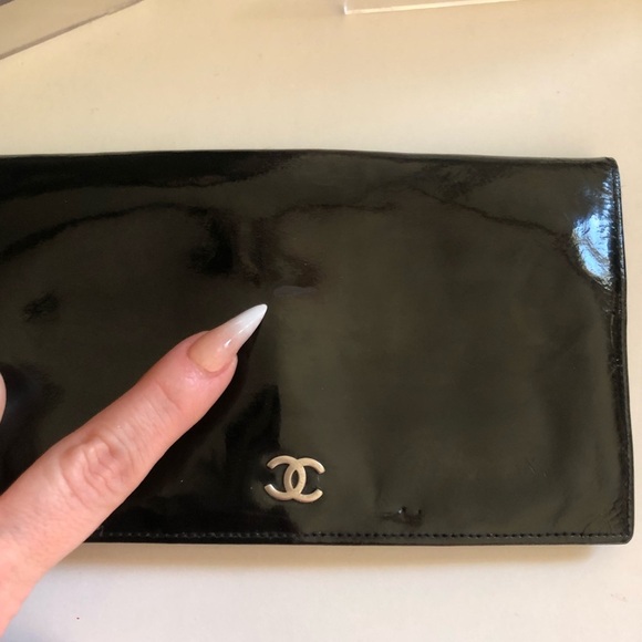 Chanel Wallet Patent Leather Yen Flap Long Bifold Black Silver Hardware CC w/Box - Picture 13 of 13